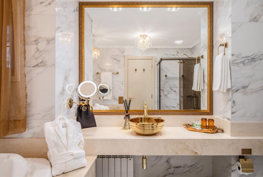 WhatsApp Image 2019-10-03 at 15.57.01 (5).jpeg