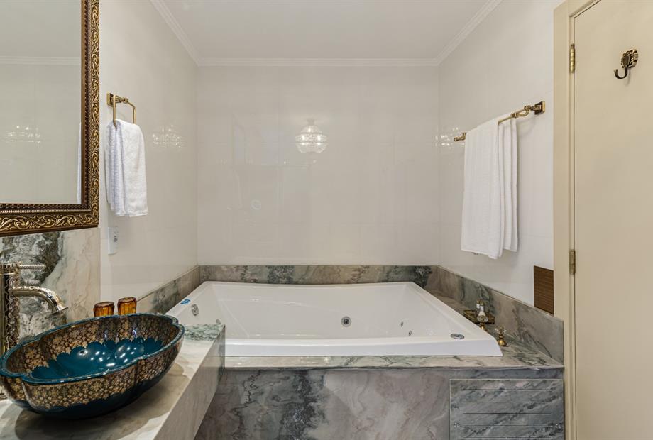 WhatsApp Image 2019-10-03 at 16.04.47.jpeg