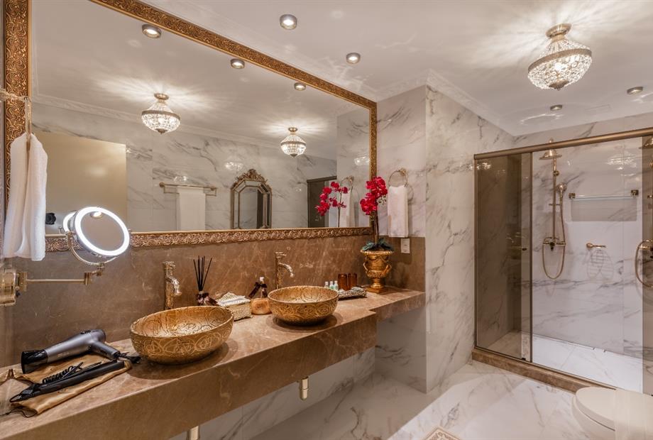 WhatsApp Image 2019-10-03 at 16.20.07 (1).jpeg