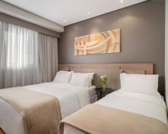 Luxo Triplo - 1 Cama Queen e 1 Cama Solteiro