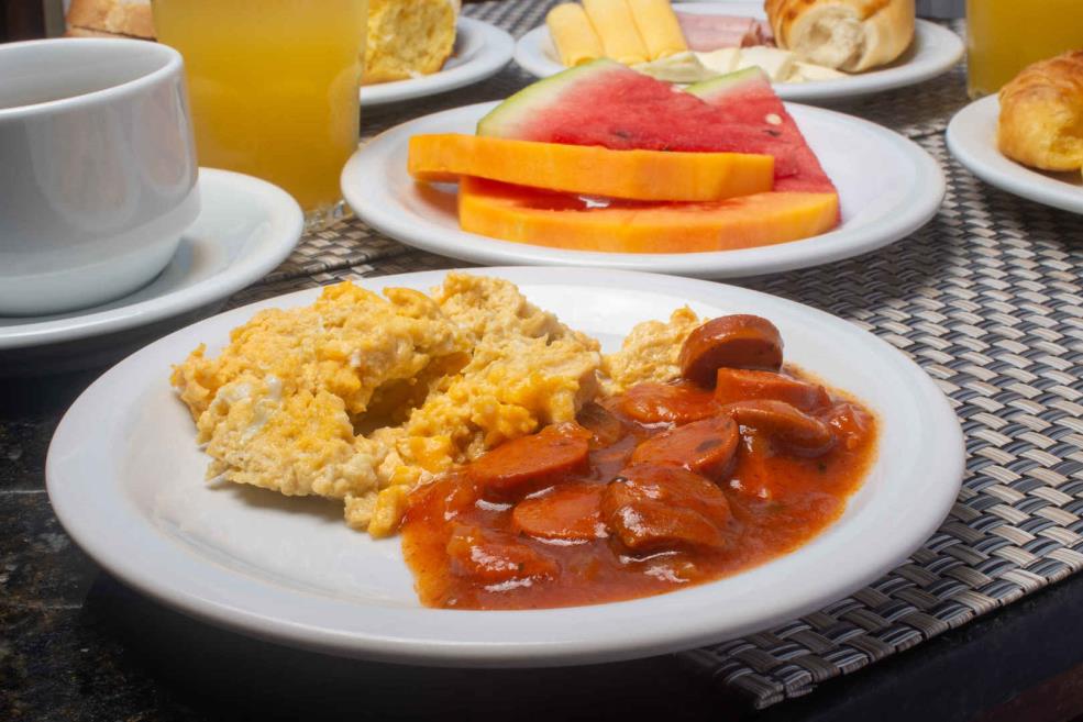 vm desayuno mesa-19-alta.jpg
