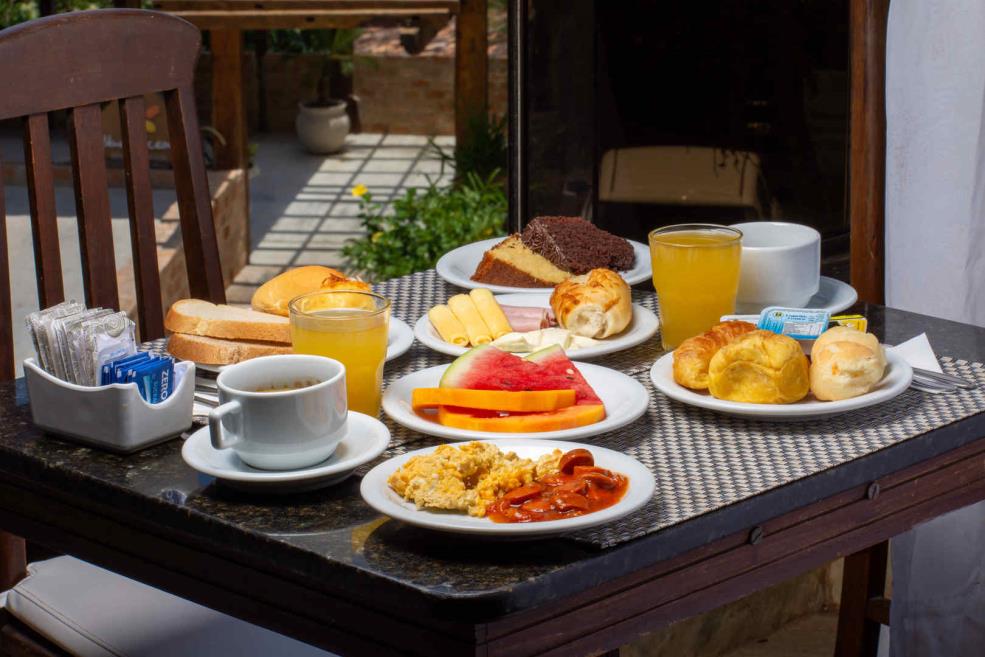 vm desayuno mesa-24-alta.jpg