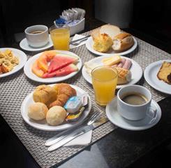 vm desayuno mesa-22-alta.jpg