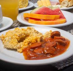 vm desayuno mesa-19-alta.jpg