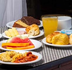 vm desayuno mesa-27-alta.jpg