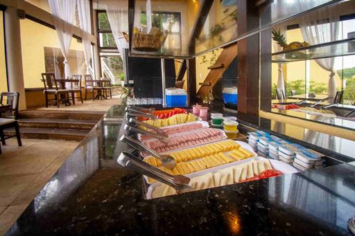 vm desayuno salon-7-alta.jpg