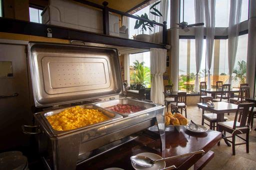 vm desayuno salon-16-alta.jpg