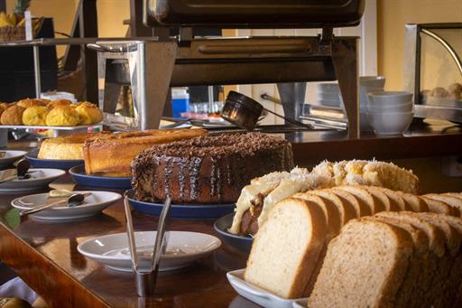 vm desayuno salon-20-alta.jpg