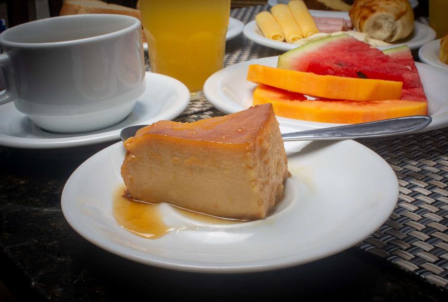 vm desayuno mesa-8-alta.jpg