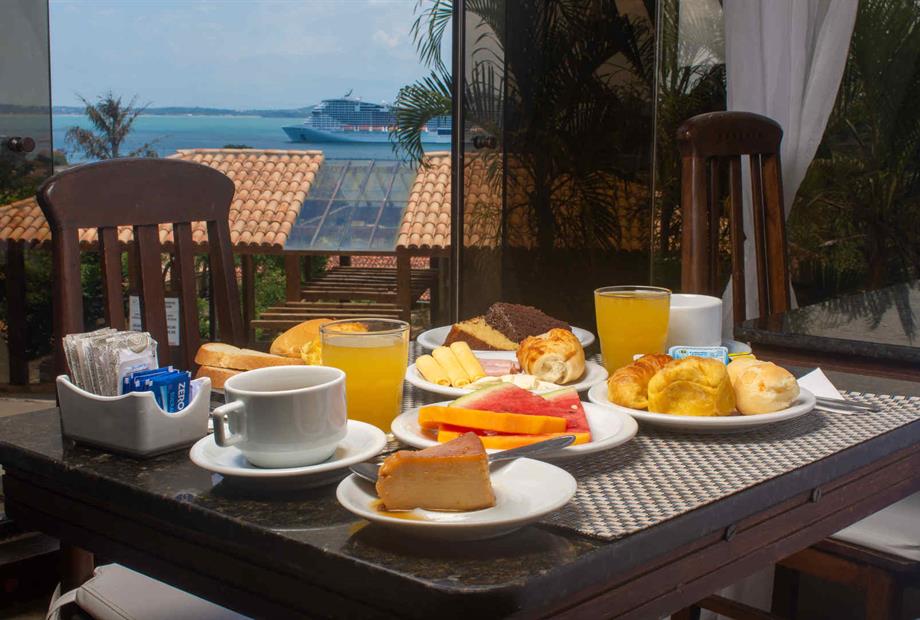 vm desayuno mesa-15-alta.jpg