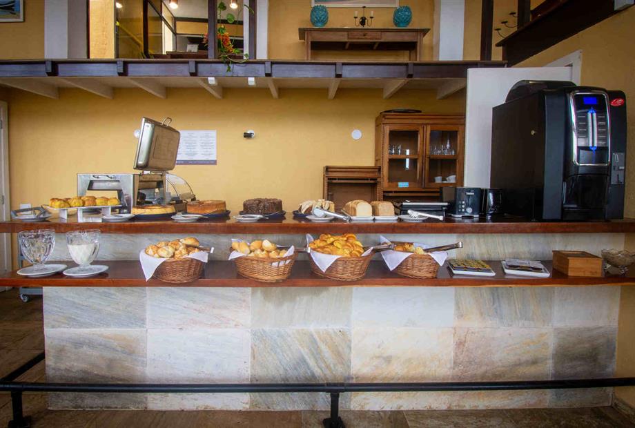 vm desayuno salon-11-alta.jpg