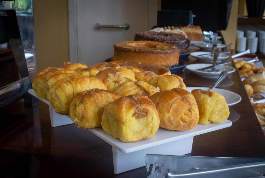 vm desayuno salon-17-alta.jpg