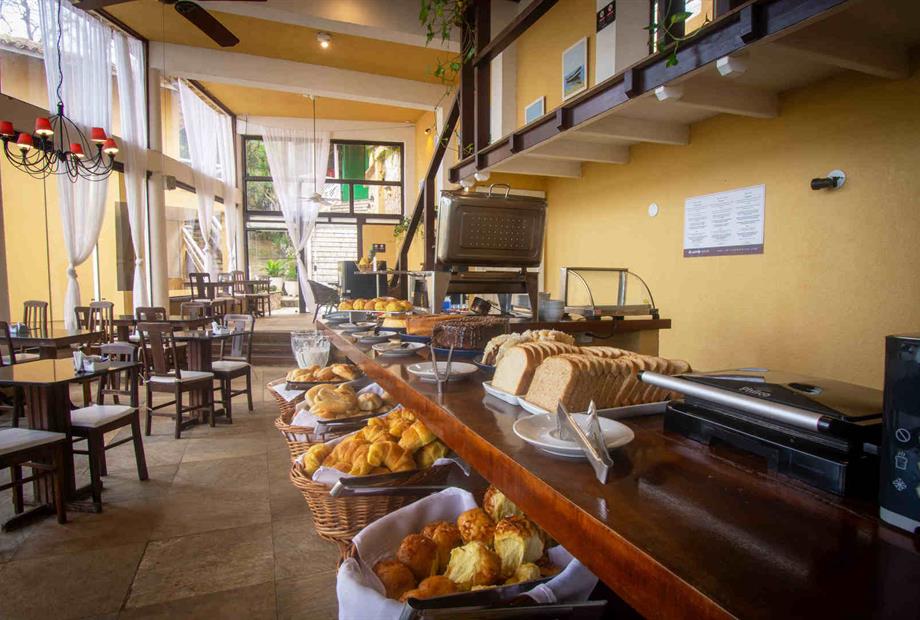 vm desayuno salon-13-alta.jpg