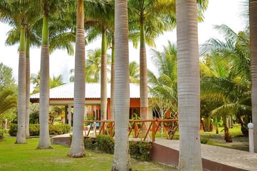 frente do hotel (2)_11zon.jpg