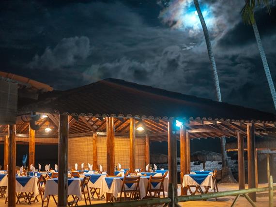 RESTAURANTE AZZURRO (4).jpg