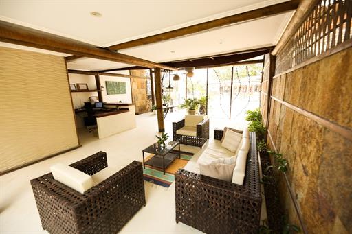 MAM_3944 (FILEminimizer).jpg