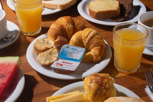 adm desayuno platos-4-alta.jpg