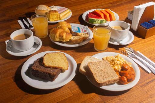 adm desayuno platos-10-alta.jpg