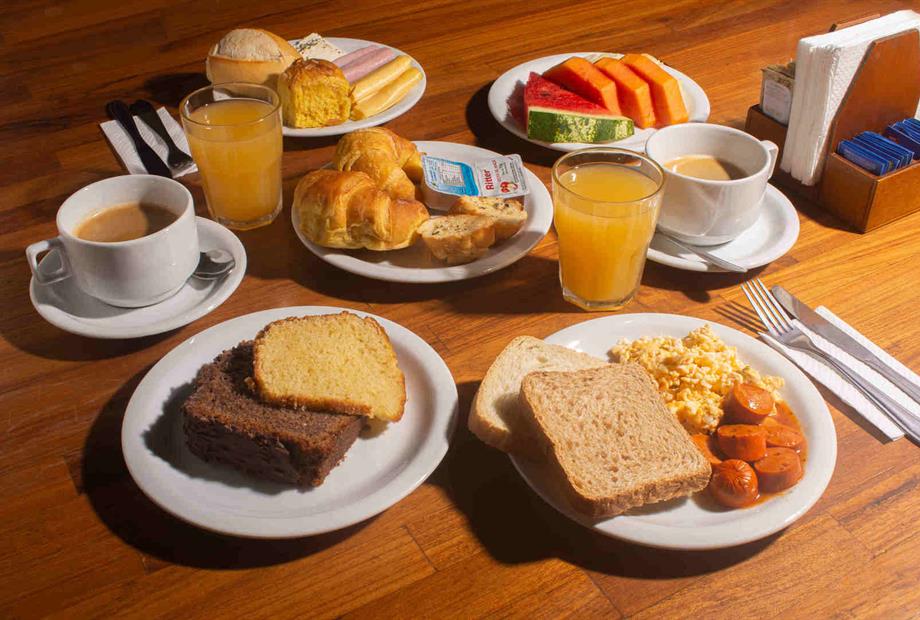 adm desayuno platos-10-alta.jpg