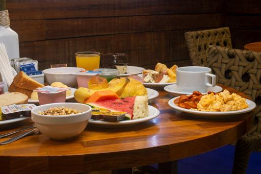 bdl mesa desayuno-2-alta.jpg