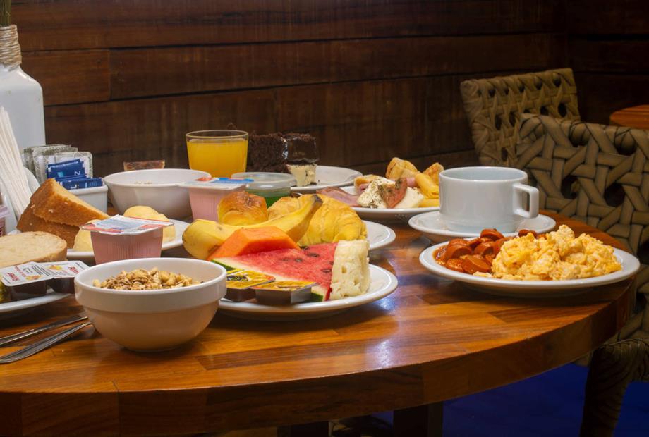 bdl mesa desayuno-2-alta.jpg