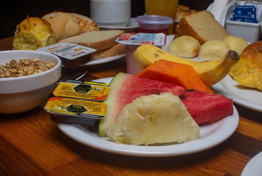 bdl mesa desayuno-6-alta.jpg