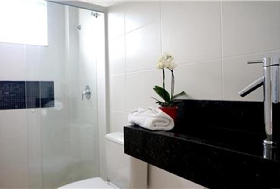 Banheiro de Suíte com varanda Terrea