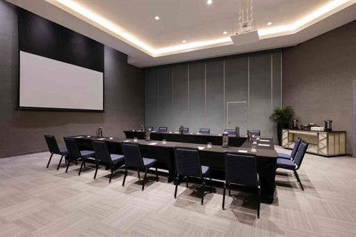 golden tower panama_urv3966_m ok_17_11zon.jpg