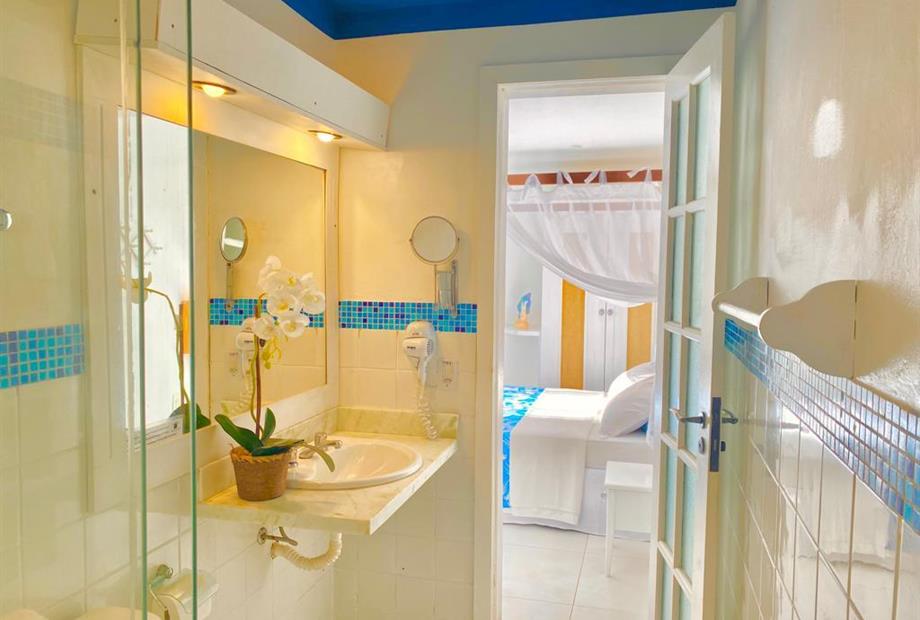 foto duplo solarium banheiro e varanda 04.jpeg