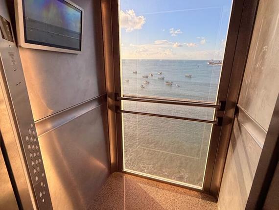 elevador panorâmico 2.jpg