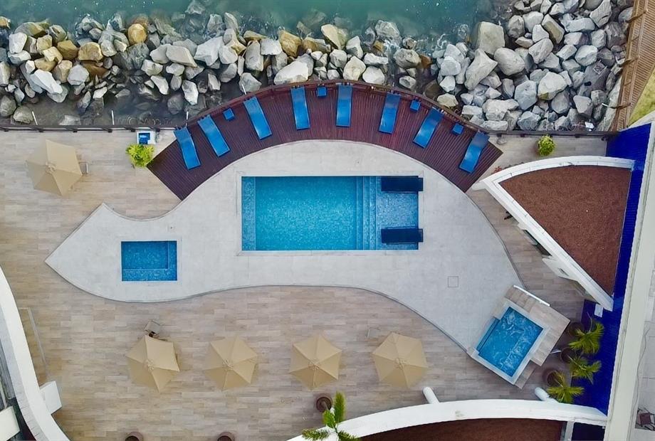 piscina aéreo diurno 02.jpeg