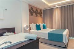 Suíte Hidro Vista Cidade