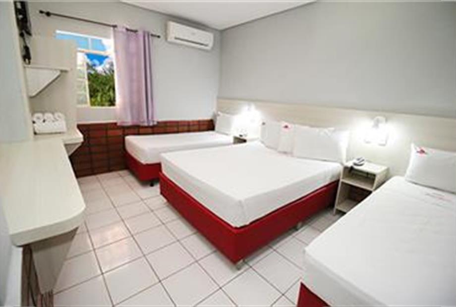 Apto quádruplo casal ou triplo