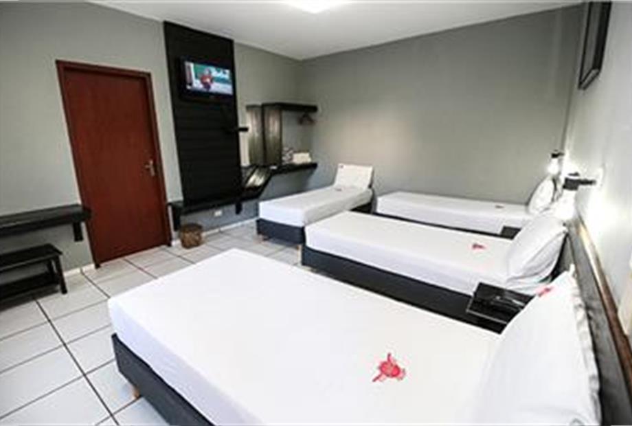 Apto Triplo Solteiro ou  Quádruplo Casal Luxo.jpg