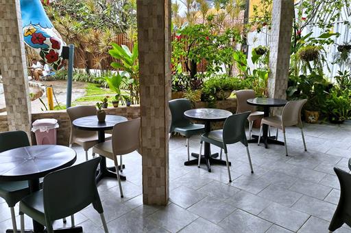 02_areas_externas_varanda_jardim (1).jpg