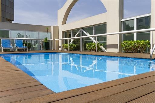 piscina - hb hotels sequoia.jpg