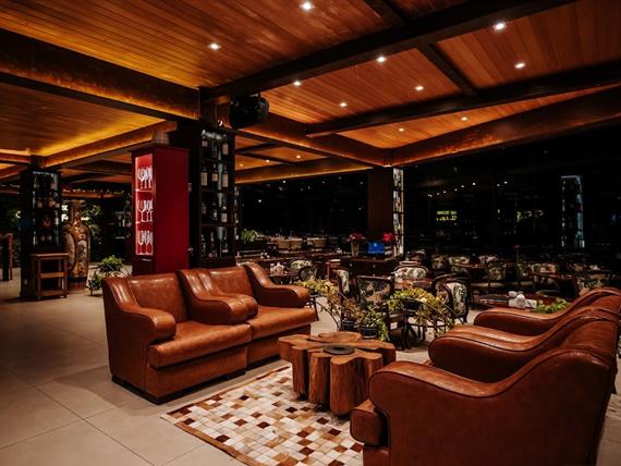 bella vista interior.jpg