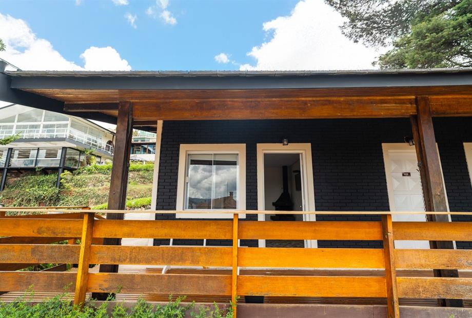 chris park - uh 22-8.jpg