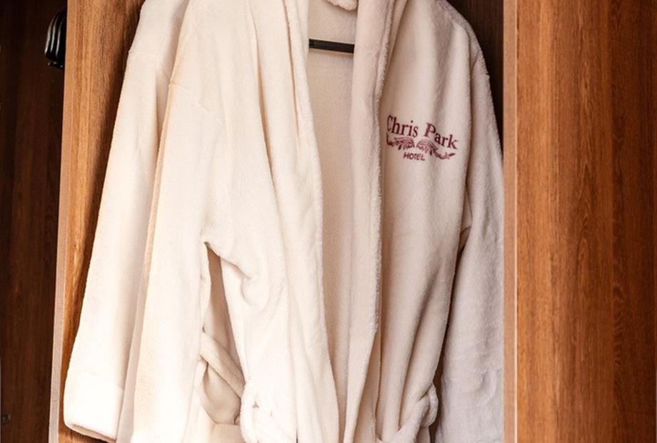 chris park - uh 311-27.jpg