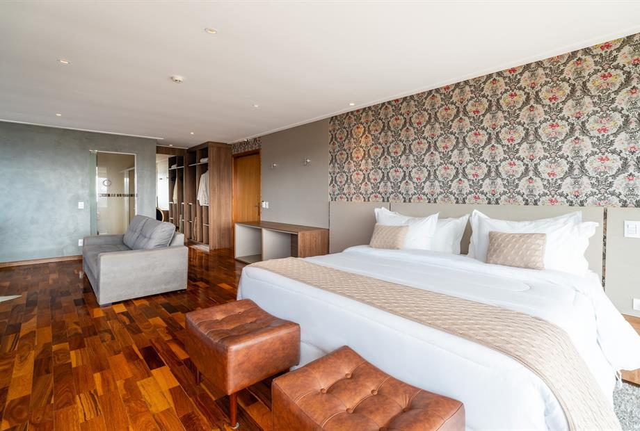 chris park - uh 311-04.jpg