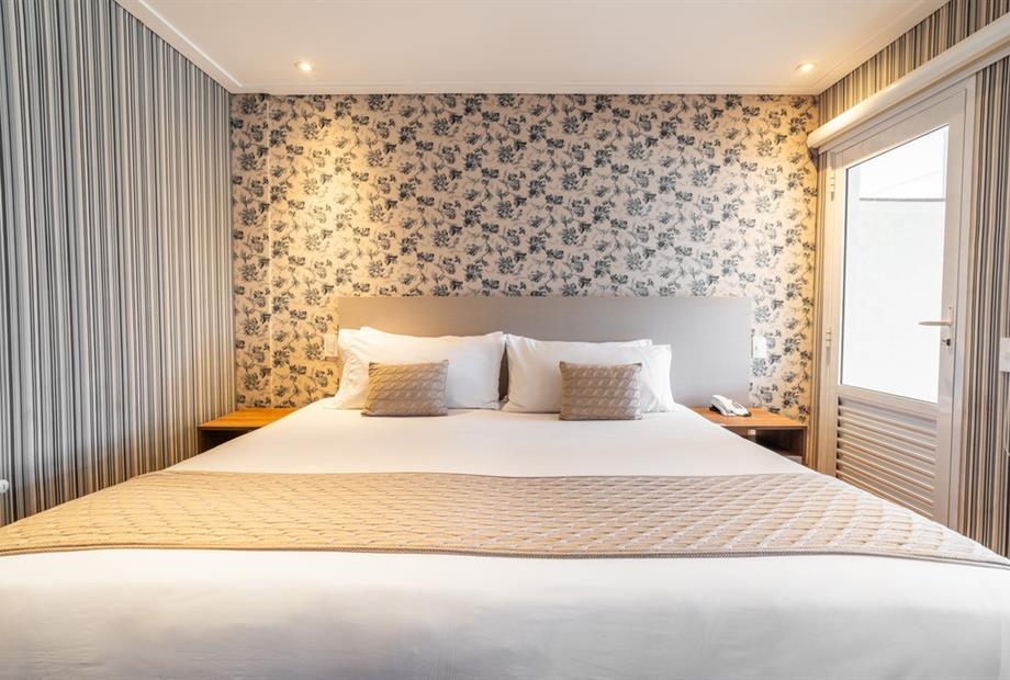 chris park - uh 102-02.jpg