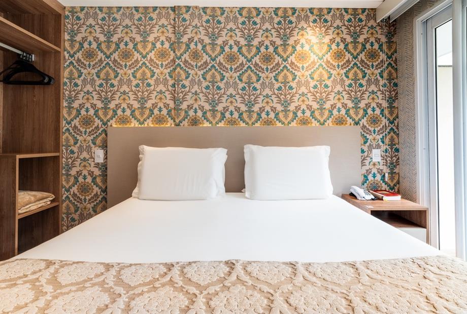 chris park - uh 306-3.jpg