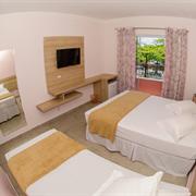 Quarto Superior com Sacada (até 4 pessoas)