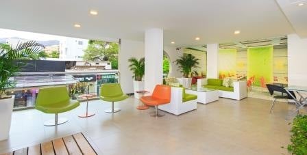 Lobby 1.jpg