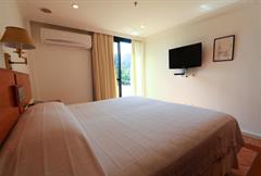 SUPERIOR COM VARANDA