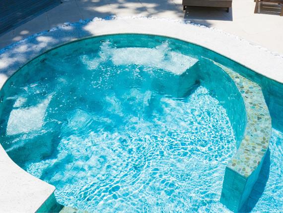 piscina-hidro-1.jpg