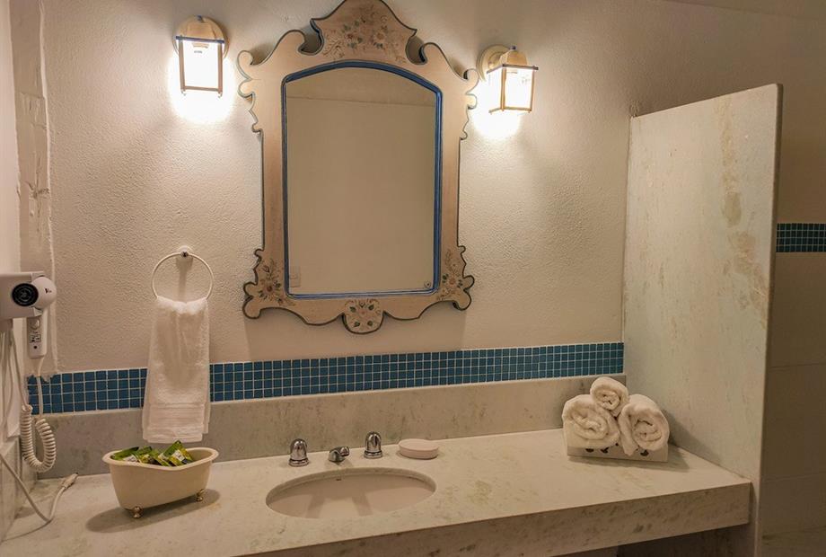 flores_suite_taman (2).jpg