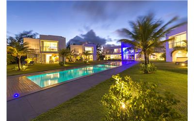 Piscina entardecer