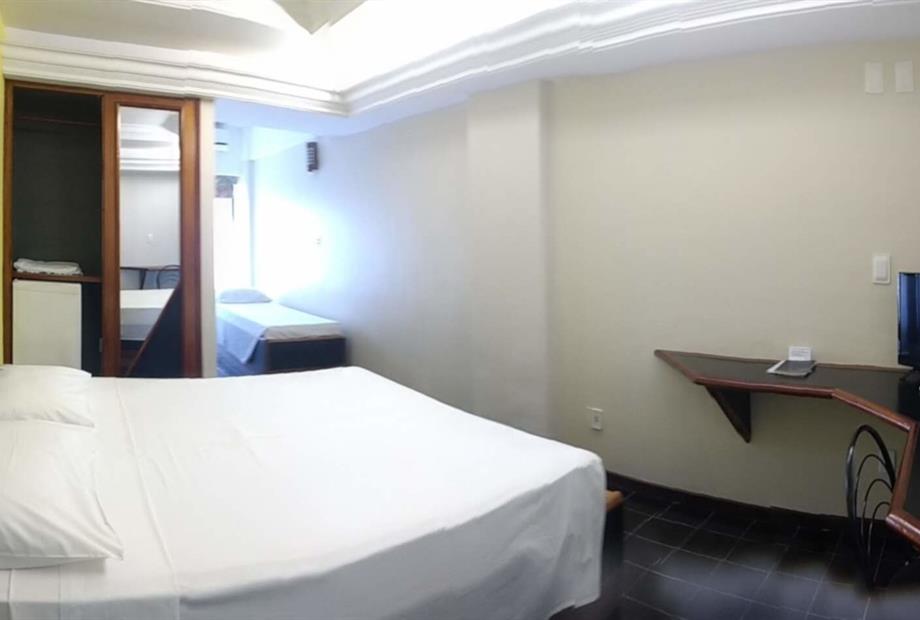 Itapuã - Casal + Panorâmica - 1700x900.jpg