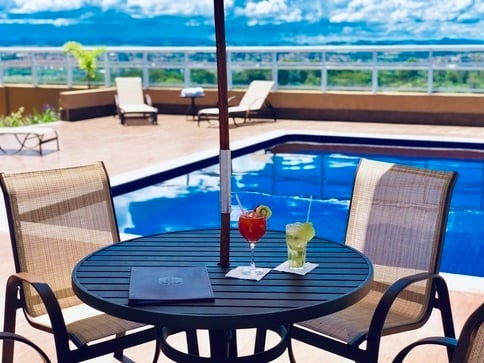 PISCINA DRINKS.jpg